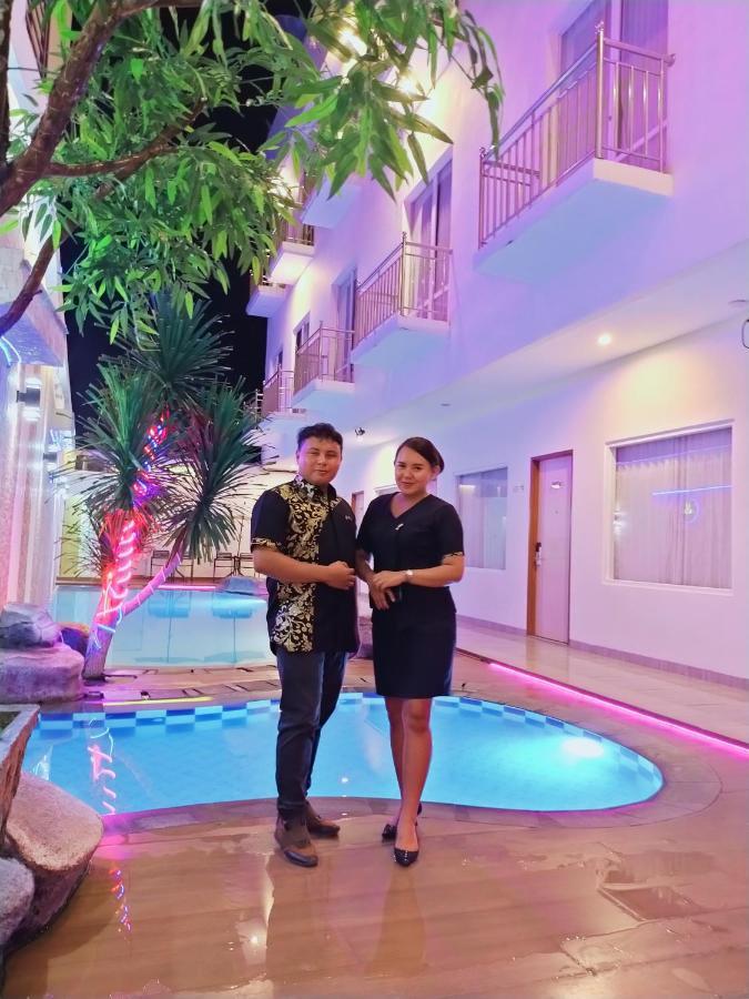 Victoria Hotel 4*