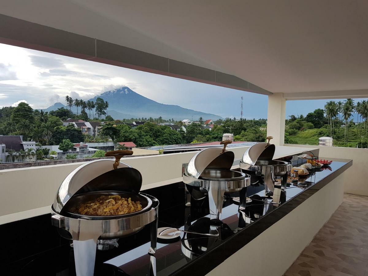 Victoria 4* Manado